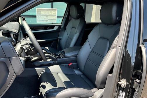 2025 Porsche Cayenne