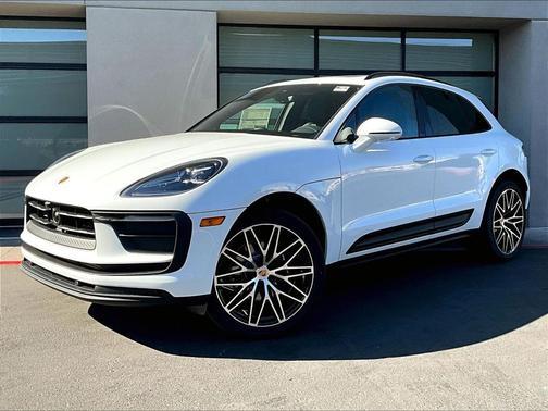 2026 Porsche Macan 
