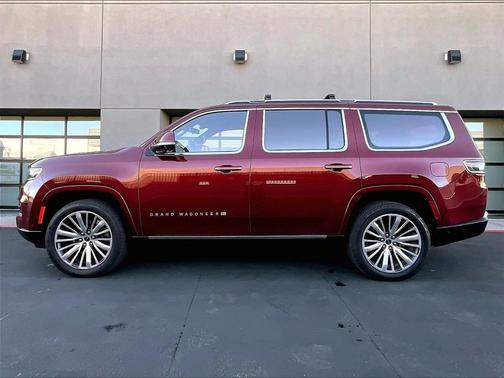 2022 Jeep Grand Wagoneer Series III
