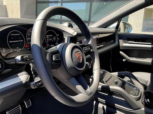 2025 Porsche Cayenne S
