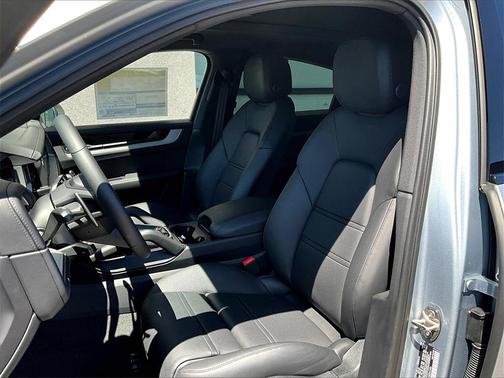 2025 Porsche Cayenne S