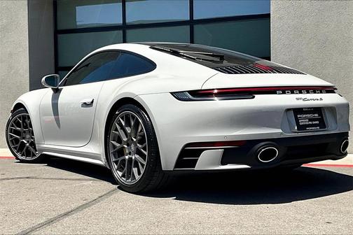 2022 Porsche 911 Carrera S