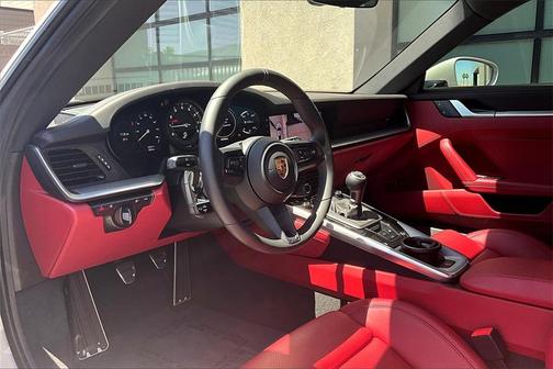 2022 Porsche 911 Carrera S