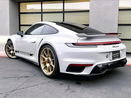 2021 Porsche 911 Turbo S