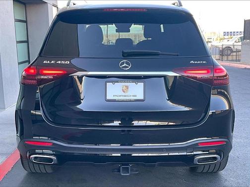 Black 2026 Mercedes-Benz GLE 450 4MATIC