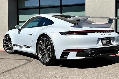 2024 Porsche 911 Carrera 4S