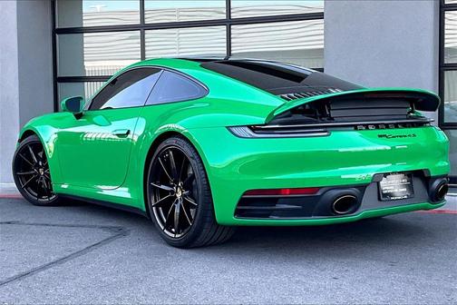 2022 Porsche 911 Carrera 4S