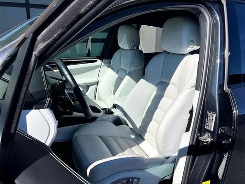 2024 Porsche Macan S