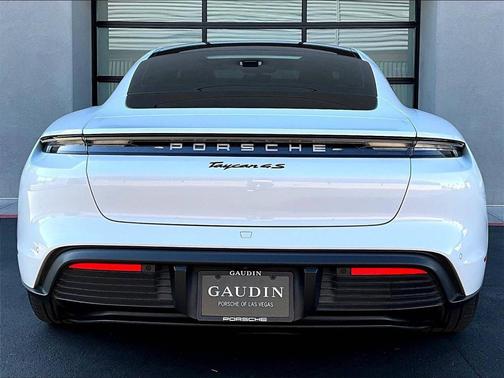 2022 Porsche Taycan 4S