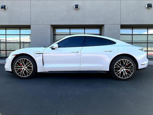 2022 Porsche Taycan 4S