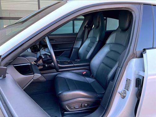 2022 Porsche Taycan 4S