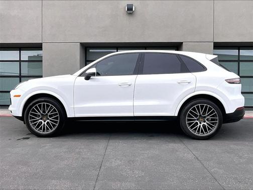 2021 Porsche Cayenne Base