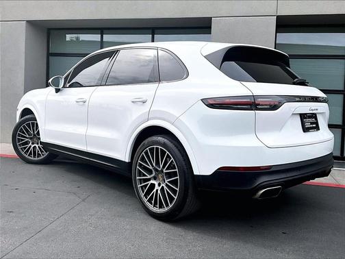 2021 Porsche Cayenne Base