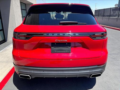Carmine Red 2023 Porsche Cayenne