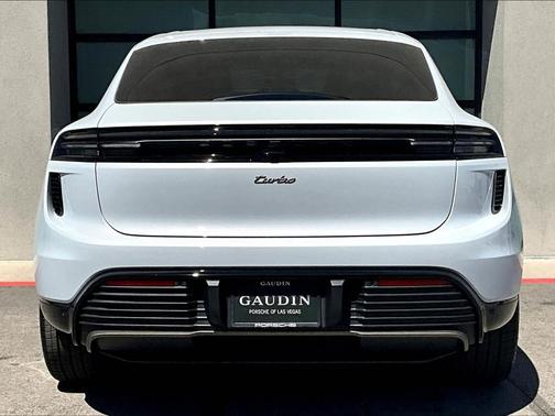 Ice Grey Metallic 2025 Porsche Macan Turbo