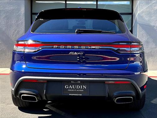 2026 Porsche Macan 