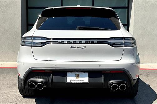 2022 Porsche Macan S