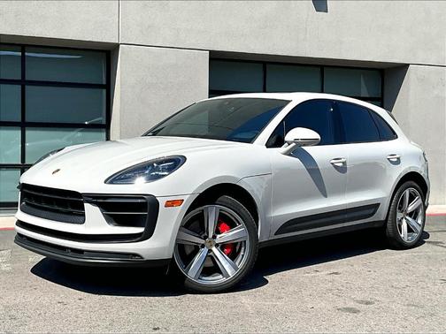 2022 Porsche Macan S