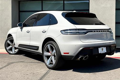 2022 Porsche Macan S