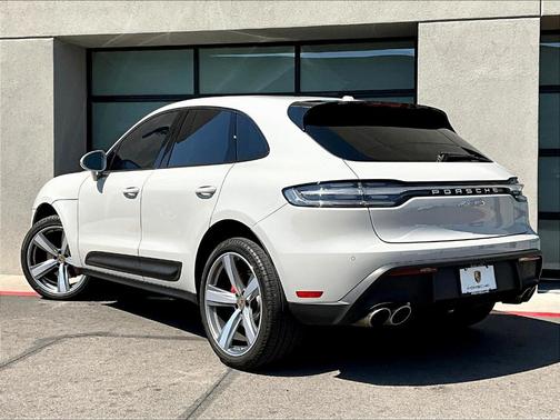 2022 Porsche Macan S