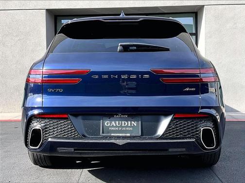 2023 Genesis GV70 2.5T