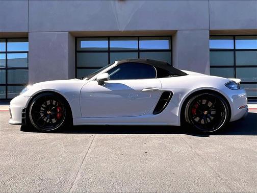 2021 Porsche 718 Spyder Base