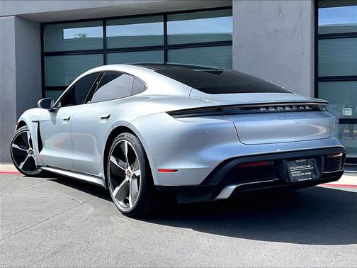 2020 Porsche Taycan Turbo