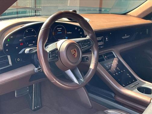 2020 Porsche Taycan Turbo