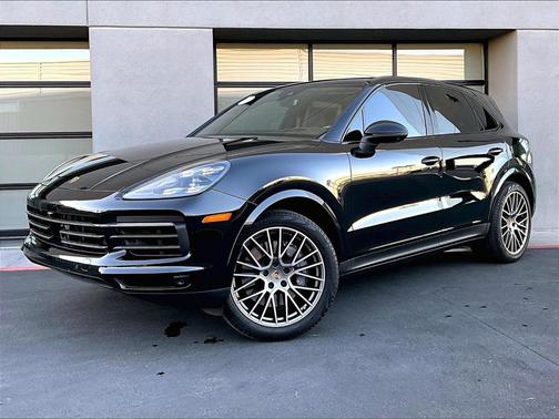 2023 Porsche Cayenne S Platinum Edition