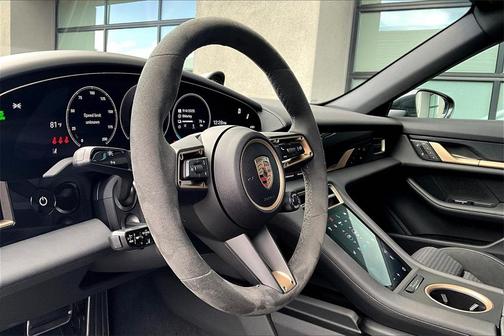 2025 Porsche Taycan 4S