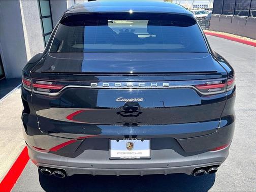 Black 2023 Porsche Cayenne Platinum Edition