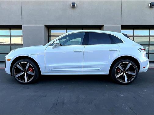 2026 Porsche Macan S