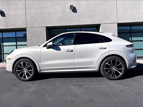 2026 Porsche Cayenne 