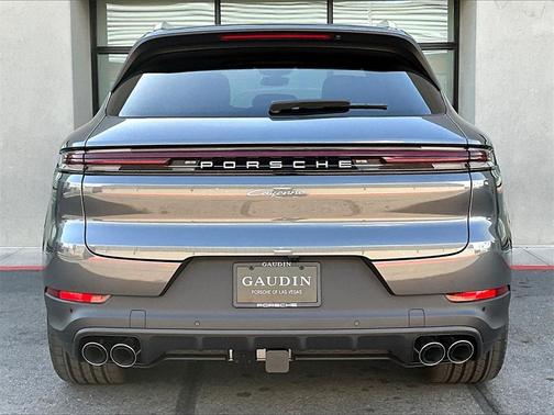 2025 Porsche Cayenne