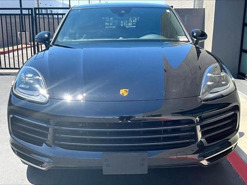 Black 2023 Porsche Cayenne Platinum Edition