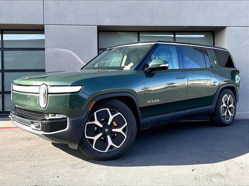 2023 Rivian R1S Adventure Quad Motor Large Pack