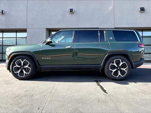 2023 Rivian R1S Adventure Quad Motor Large Pack