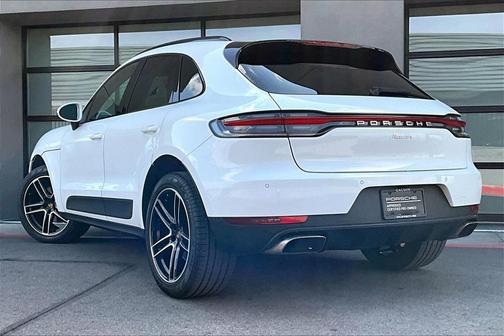 2021 Porsche Macan Base