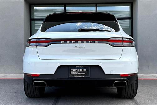 2021 Porsche Macan Base