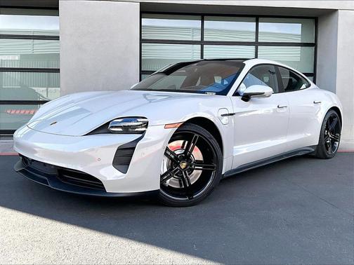 2022 Porsche Taycan GTS