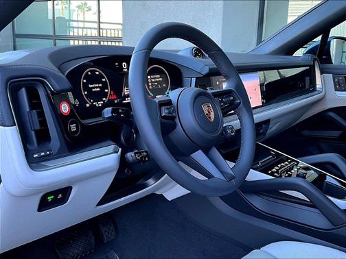 Montego Blue Metallic 2026 Porsche Cayenne