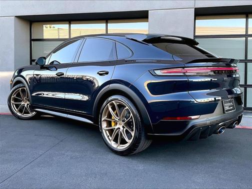 2024 Porsche Cayenne Turbo GT