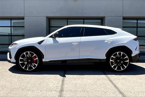 2021 Lamborghini Urus Base