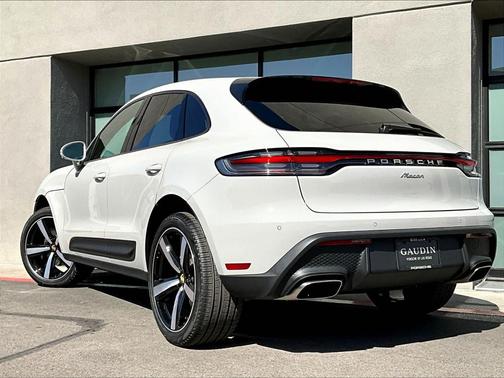 Chalk 2025 Porsche Macan