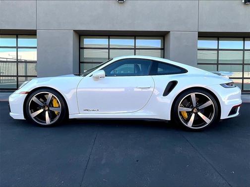 2021 Porsche 911 Turbo S
