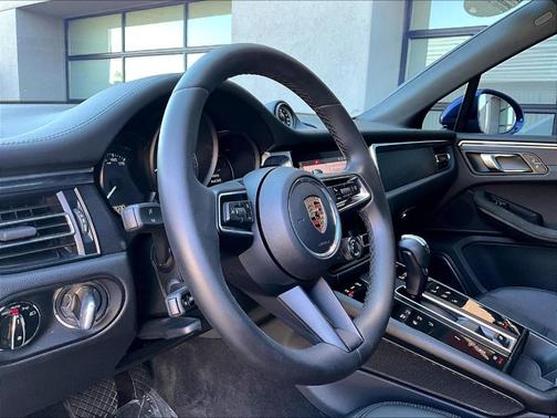 2023 Porsche Macan GTS