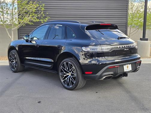 2025 Porsche Macan