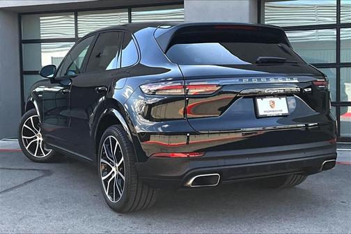 2020 Porsche Cayenne E-Hybrid AWD