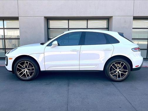 Carrara White 2024 Porsche Macan