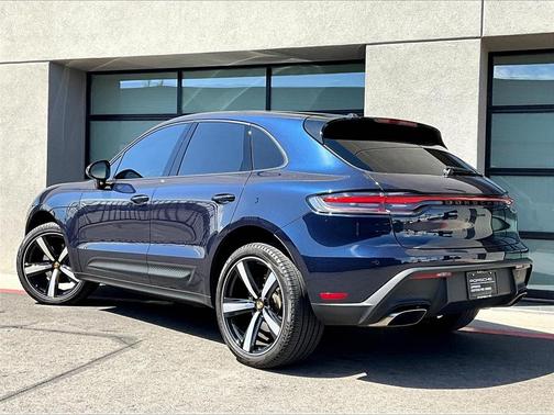 2023 Porsche Macan